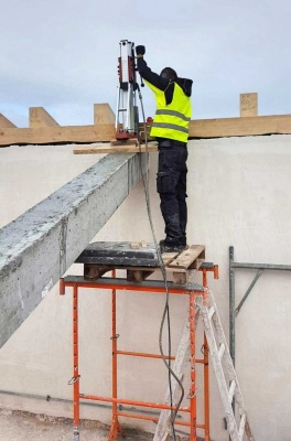 Szczyrk wycinanie belki betonowej