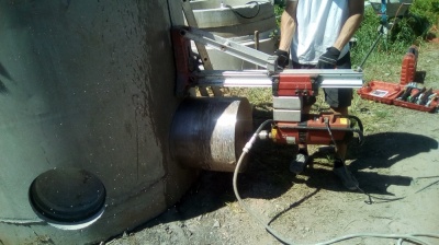 Wiercenie w studni kanalizacyjnej