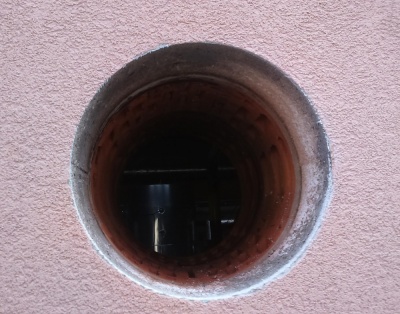 wiercenie przez elewacje